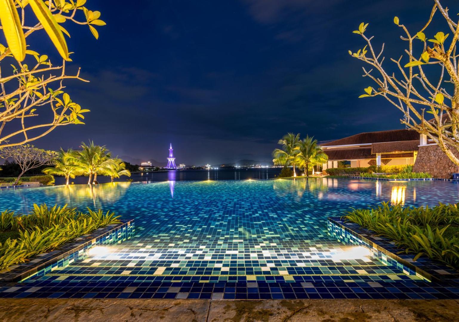 Dayang Bay Resort Langkawi Kuah Esterno foto